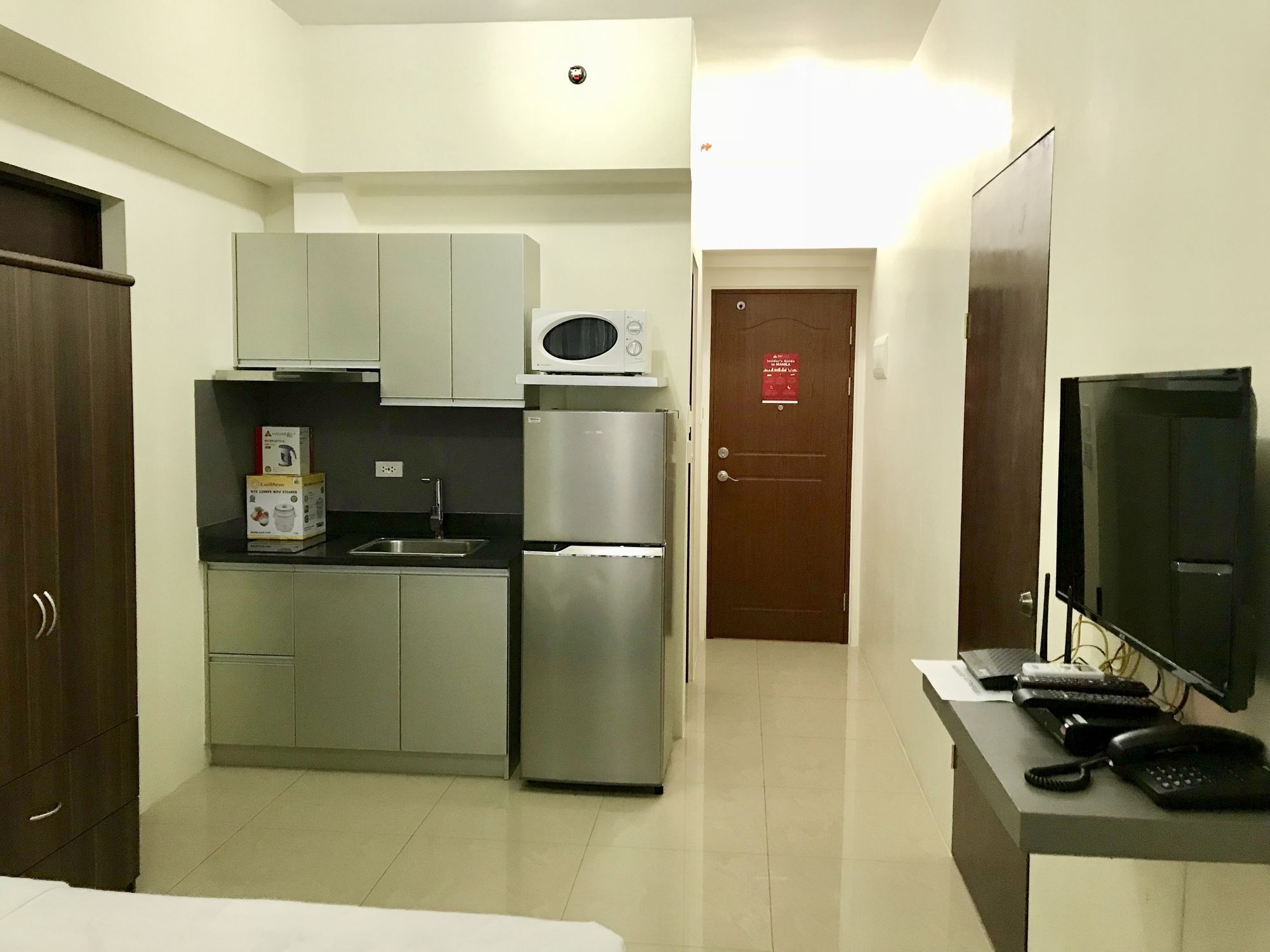 The Beacon Serviced Residences Makati City Exterior photo